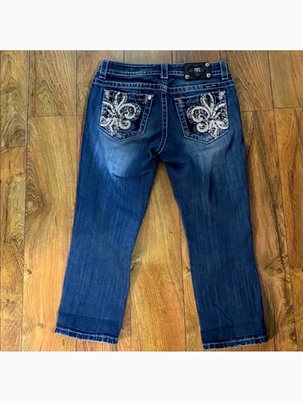Gorgeous Vintage Miss Me Easy Cropped Jeans Embellished Pockets 21” Inseam